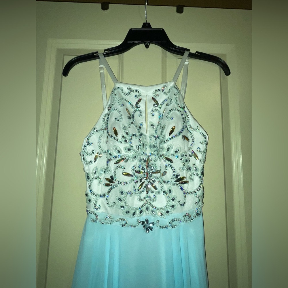 Escape Keyhole Light Blue Dress - Picture 2 of 12